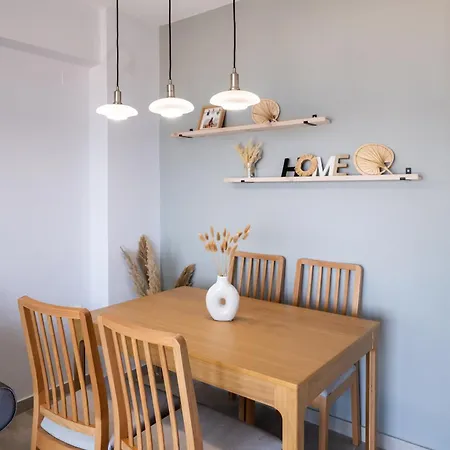 Apartment White Flamingo